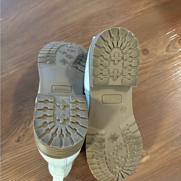 White ankle booties - Picture 6 of 6